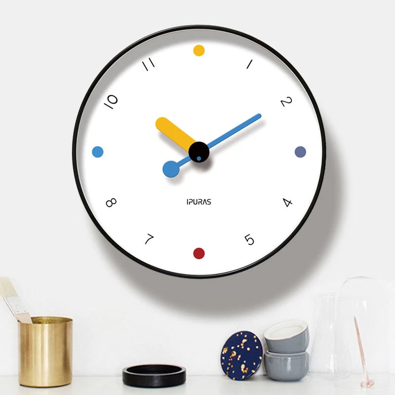 

Round Creative Mute Modern Design Large Wall Clock Clocks for Home Kitchen Living Room Decor Battery Operated Silent