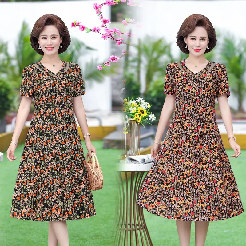 

2021 spring and summer fashion new short-sleeved V-neck dress temperament self-cultivation western floral dress casual