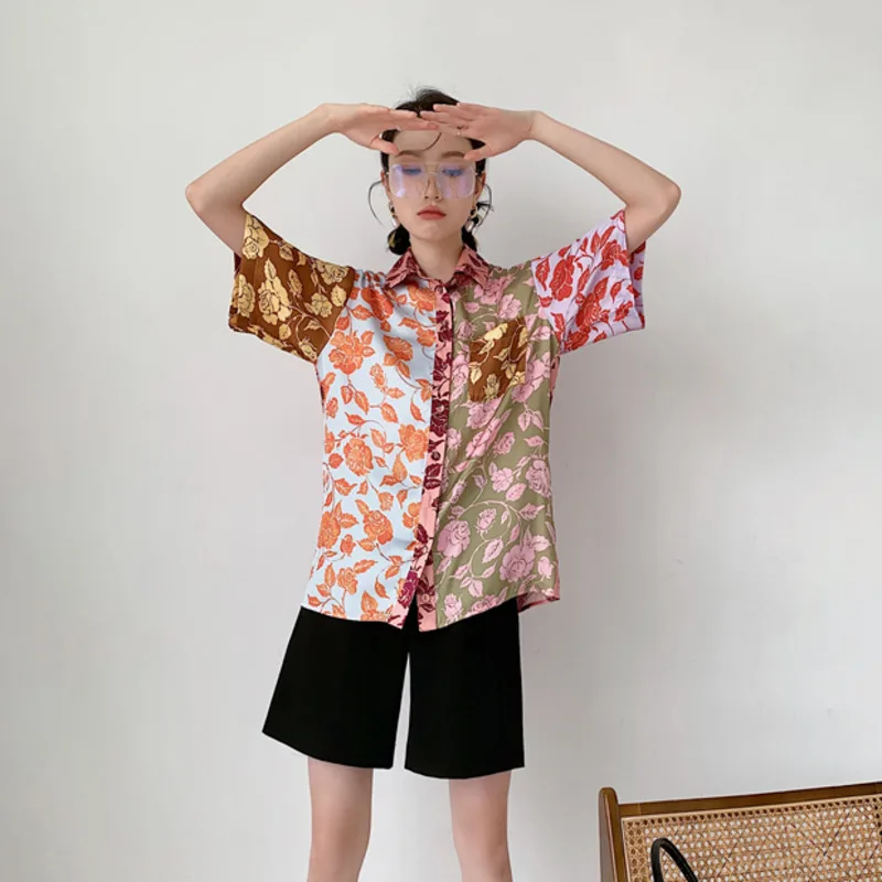 

LANMREM 2021 Summer Women Loose Casual Printing Shirts Polo Collar Printing Short Sleeve Female Tops Korean Style Fashion 2P348