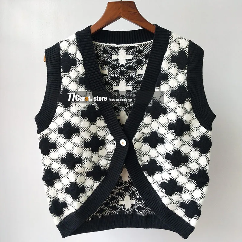 

2021 autumn fashion sweater vest women sleeveless v-neck vests high quality jacquard tank top branded lady sweaters clothes S-L