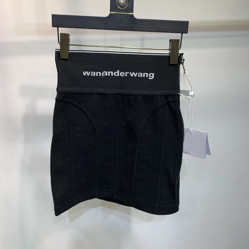 

2021 Aw Wang Sports Vest Suit Tight Short Cropped Sexy Sling Top Half Skirt Female Cotton Shorts