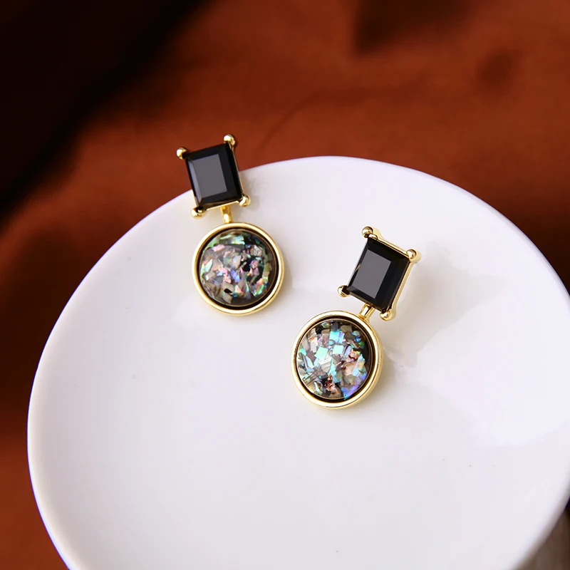 Женские акриловые серьги-гвоздики с эпоксидной смолой круглые золотого цвета