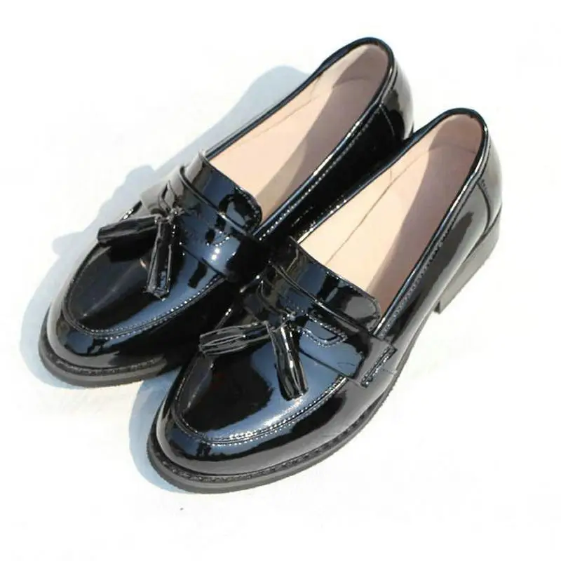 Женские туфли из лакированной кожи оксфорды винно-красные на плоской подошве