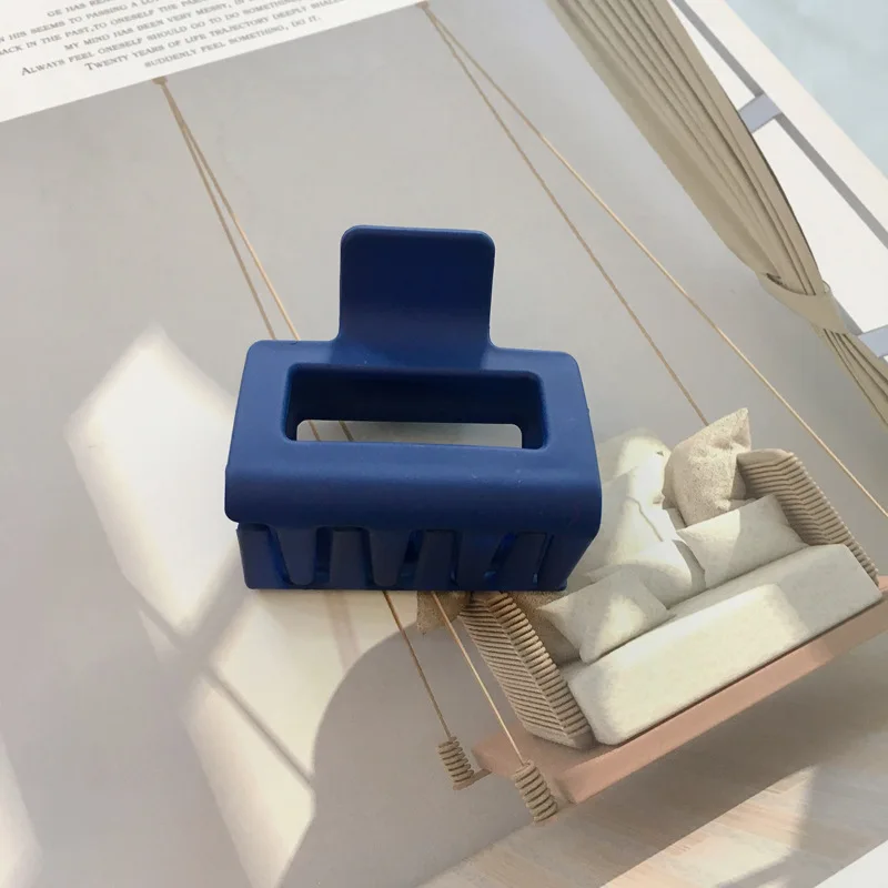 

Acrylic Hair Claws Clips 7 Colors Matte Simple Shower Crab Clamps Clip Chic Ladies Hair Grip Fashion Korea Hair Style Tools