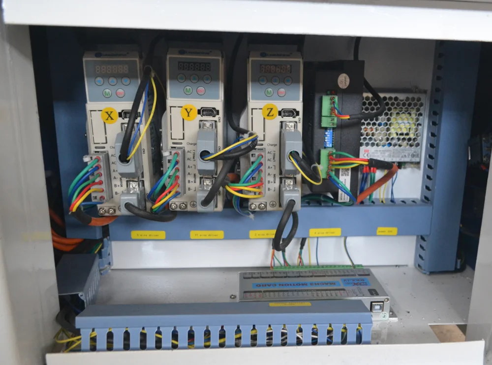 Гравировальный станок с ЧПУ 3030 4040 6060 1.5kw шпинделя 110v/220v 4 aixs Металлообработка