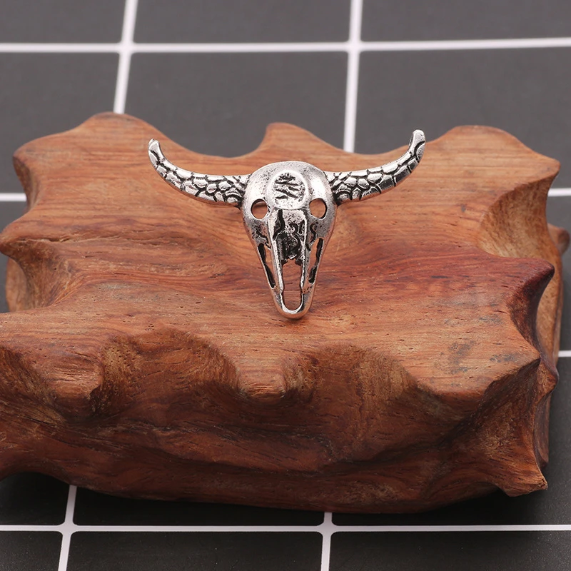

Ancient Silver Bull Head Opening Adjustable Ring Simple Men's and Women's Casual Party Geometric Bull Horn Hollow Ring Jewelry