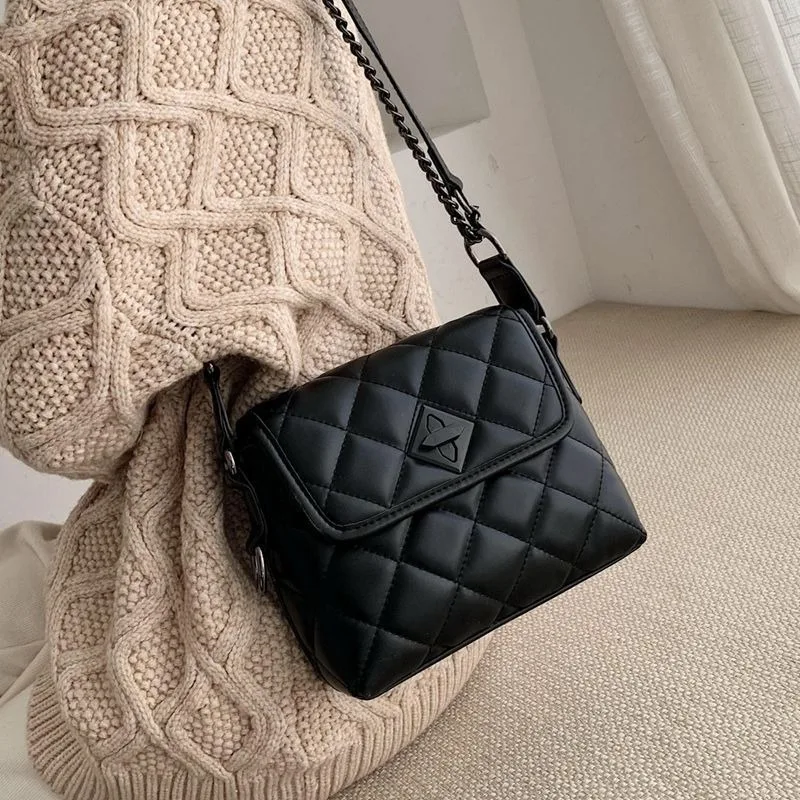 

Europe and The United States Lingge Chain Shoulder Bag 2021 New Ladies All-match Embroidery Thread Shoulder Messenger Bag