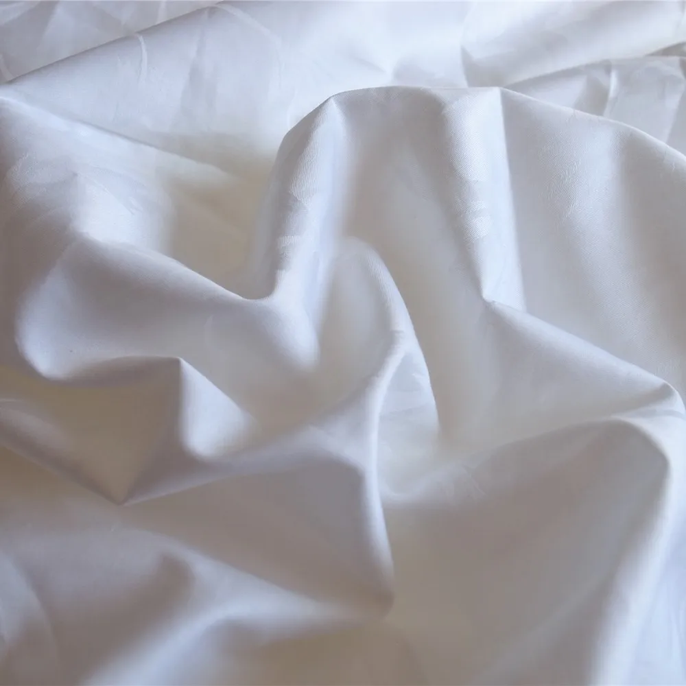 Всесезонное белое одеяло из шелка тутового шелкопряда с хлопковой оболочкой 100%