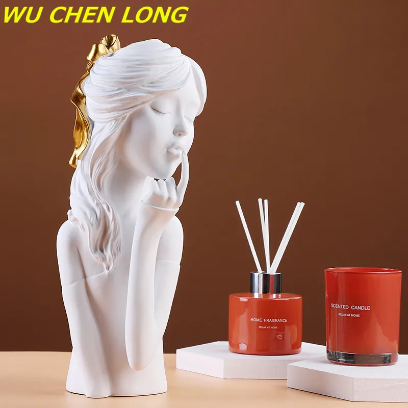 

WU CHEN LONG Nordic Creative Butterfly Girls Art Sculpture Bust Statue Resin Craft Figurine Home Decoration Britbday Gifts R5699