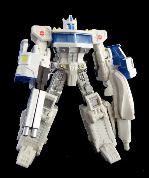 

TAKARA Transformers Asian Limited Edition Japanese Classic Plating White Ultra Magnus Figure Collection Hobby