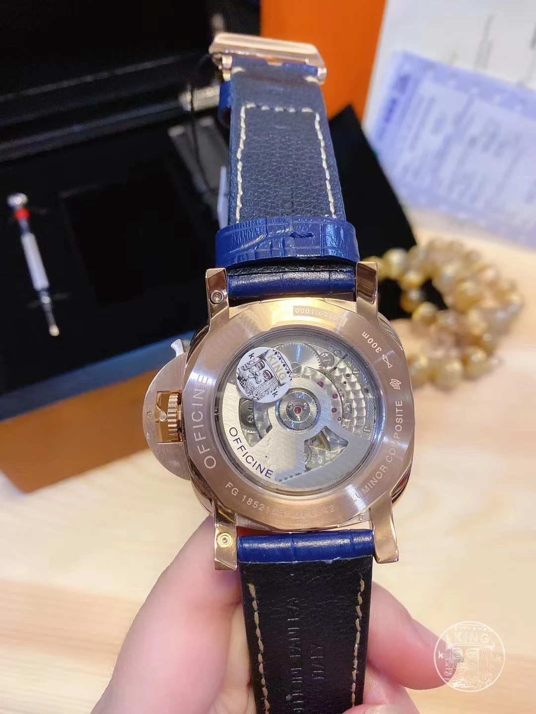 

2020 Luxury Brand New Men Automatic Mechanical Sapphire Stainless Steel Luminous Blue Rose Gold Watch Rubber Leather 1950 3 Days