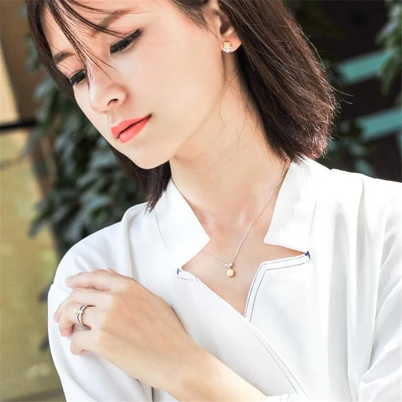 Женское кольцо из серебра 925 пробы с фианитом | Украшения и аксессуары