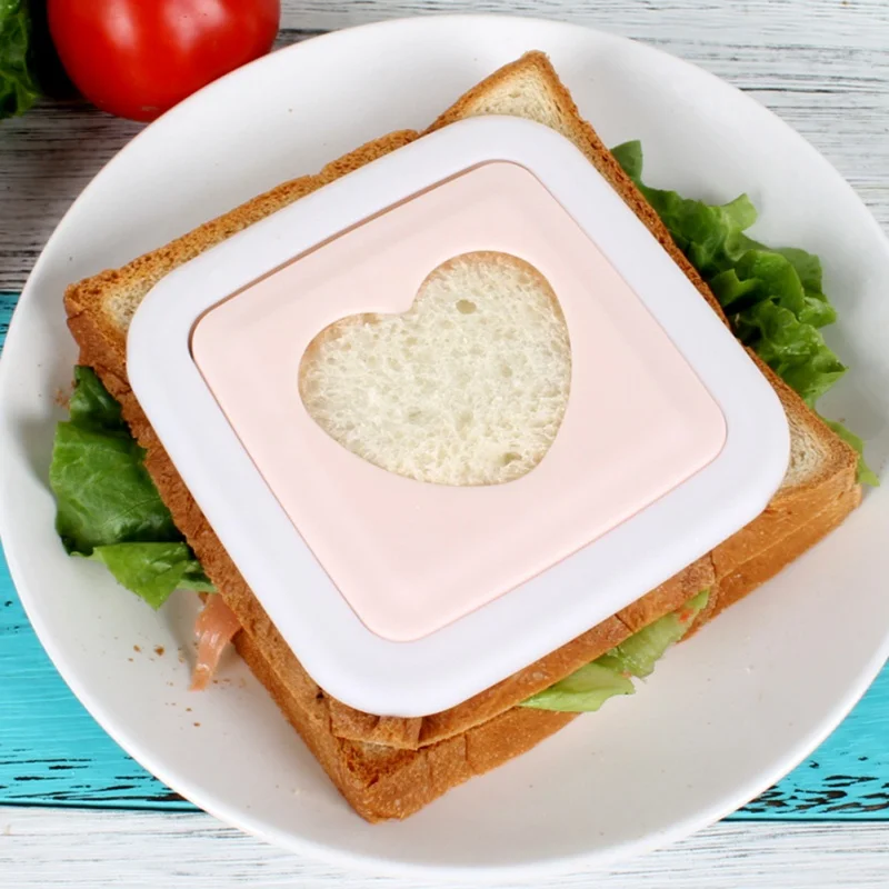 

DIY Sandwich Maker Toast Mold Pocket Love Bread Sandwich Model Kitchen Dining Cake Tools