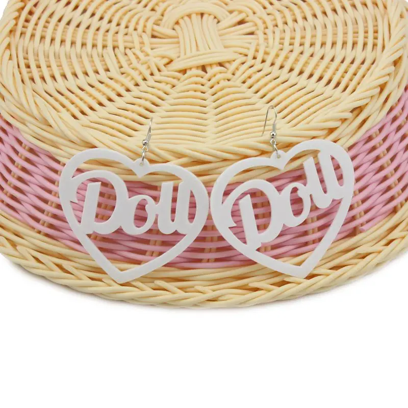 Большие серьги подвески в виде сердечек модные женские трех