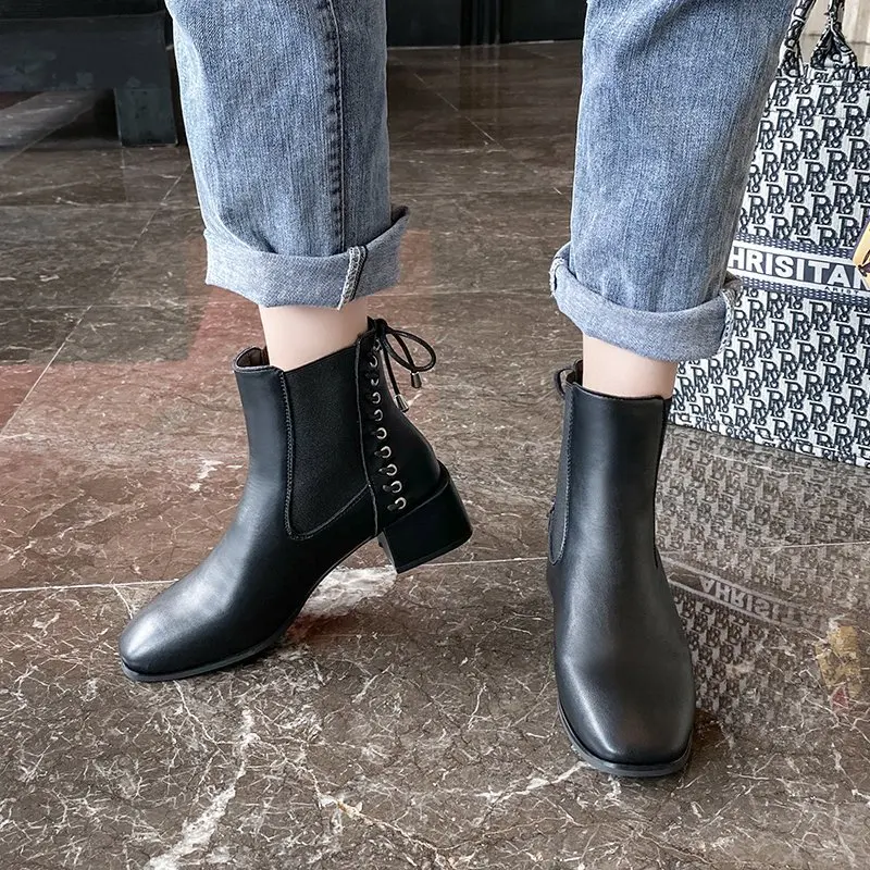 

Spring and Autumn 2020 new joker chunky lace-up women's shoes fashion simple temperament boots X604
