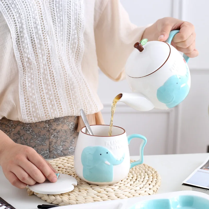 

Rabbit Ceramic Mug Cup Heat-Resistant Coffee Milk Cup with Lid Spoon Creative Gift for Girlfriend Student Mug Drinkware 1104