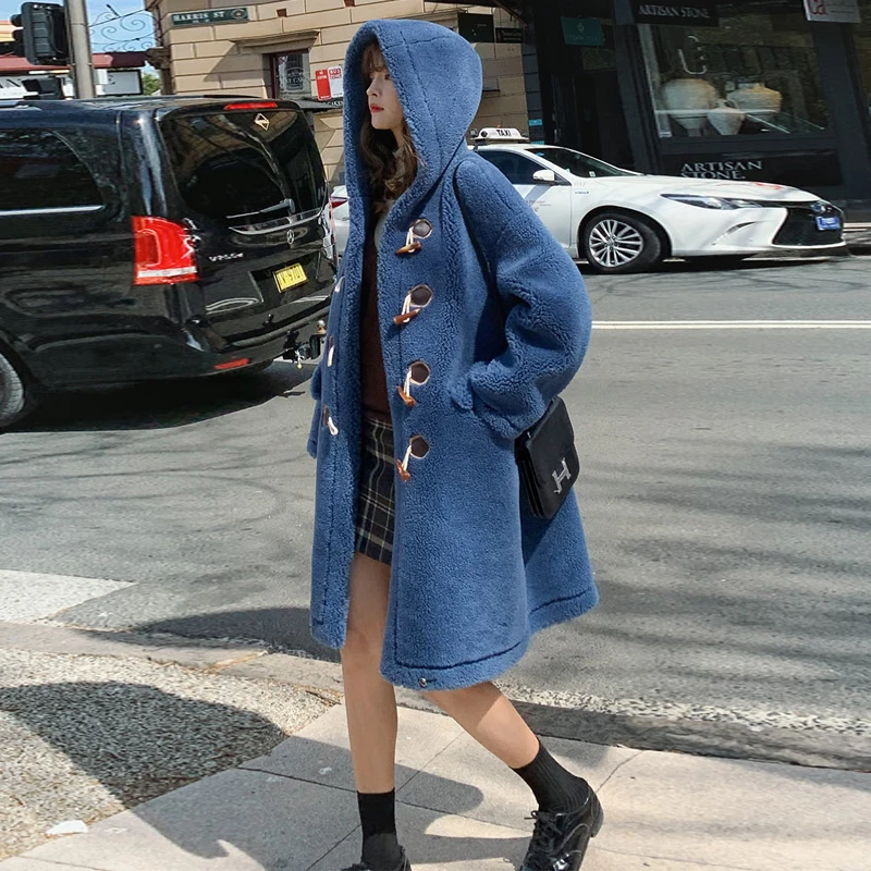 Женское зимнее пальто с роговыми пуговицами и меховым капюшоном теплая Женская