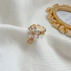 Женское кольцо с микро-инкрустацией, с кристаллами и цирконом