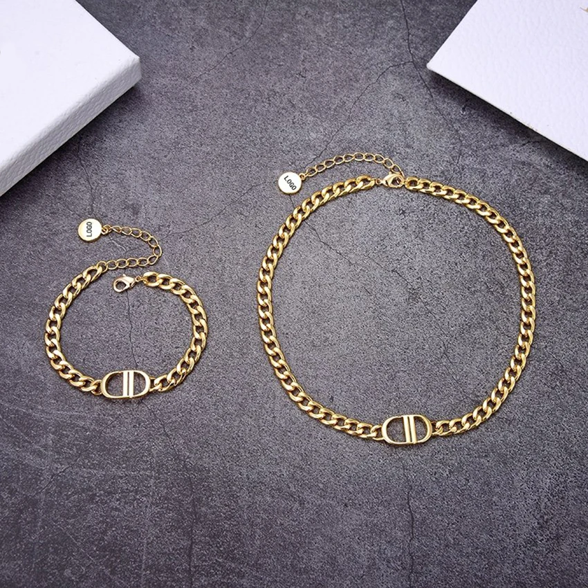 

New Letter Necklace Bracelet Set For Women Personality Hip Hop Charms Romantic Collar Jewelry Holiday Gift Free Shipping