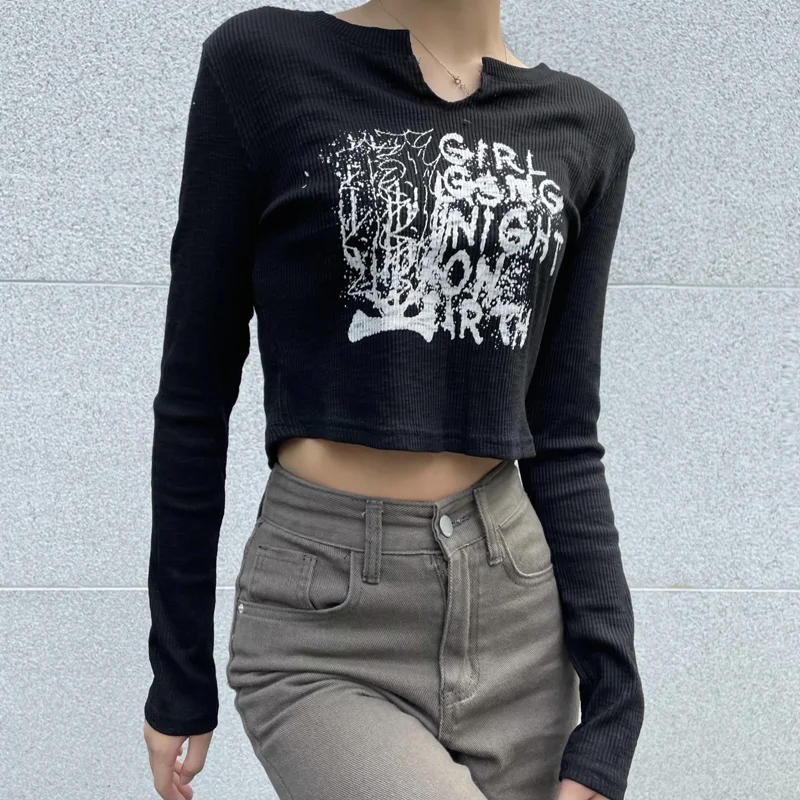 

Women Letters Front Notch Neck Ribbed Crop T-shirt Long Sleeved Crop Top Y114