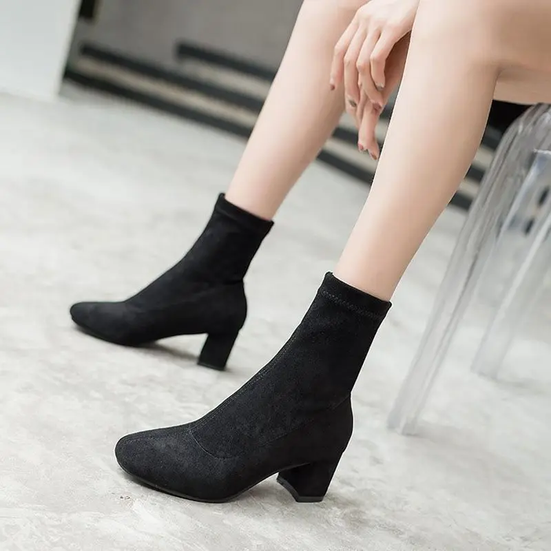 2019 новые женские удобные ботинки с острым носком сезон осень зима простые на