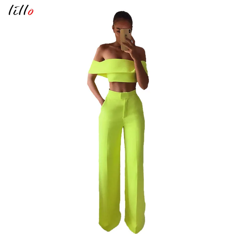 Женский летний костюм однотонный из двух предметов с вырезом лодочкой Модный