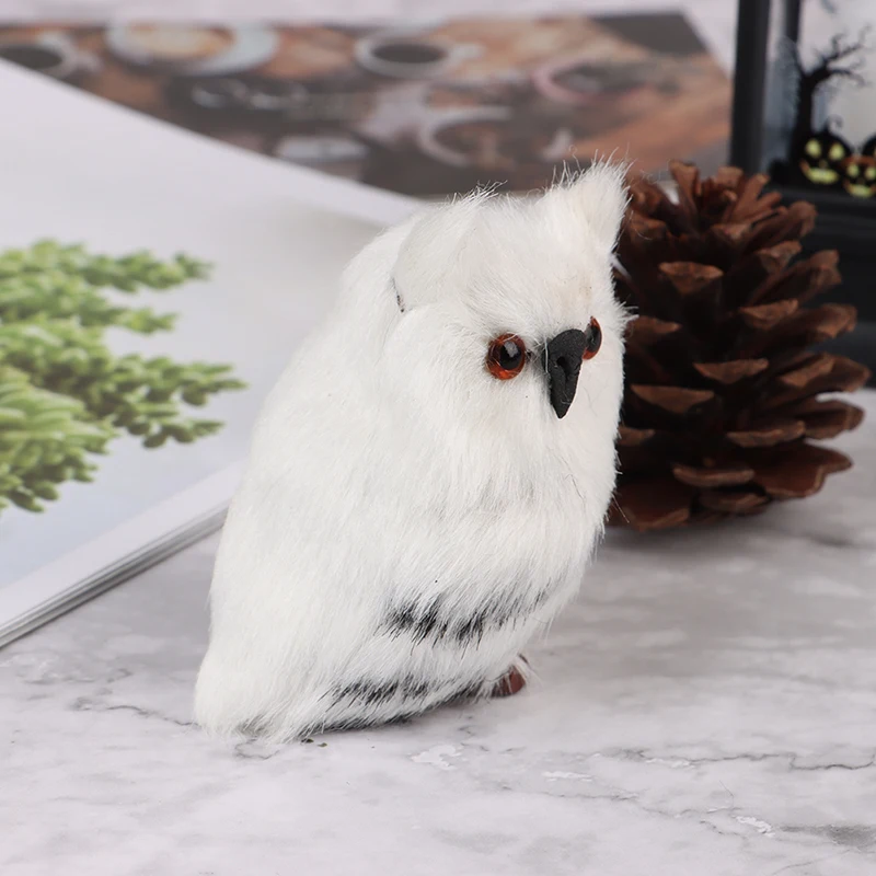 

1Pcs New Cute Fashion Owl White Black Furry Christmas Ornament Decoration Home Decor Gift