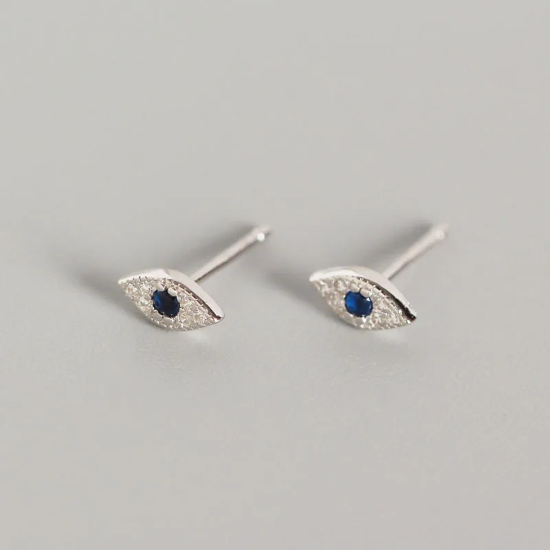 silver Классические серьги сглаз из стерлингового серебра 925 пробы крошечные милые кубические Циркон Синий глаза серьги гвоздики для женщин счастливый амулет ювелирные изделия - Окраска металла: silver