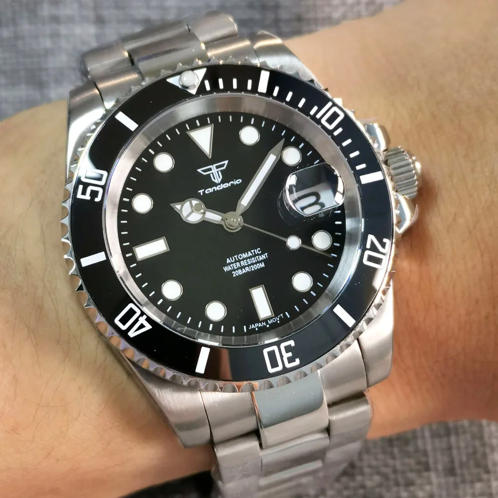 

Diving Watch Sterile Automatic Men's Wristwatch Japan NH35 Black Dial 200M Waterproof Sapphire Glass Green Lume Oyster Bracelet