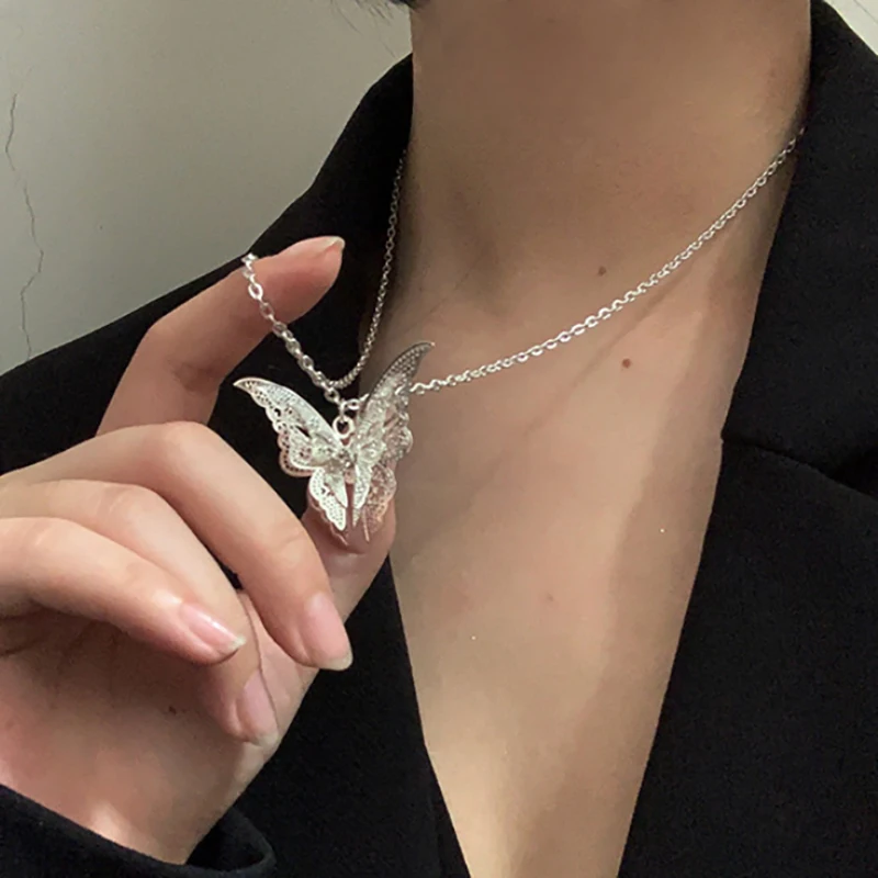 

Butterfly Hollow Cold Wind Exaggerated and Individuality Hip-Hop Korean Sweet Necklace Fairy Temperament Jewelry for Women