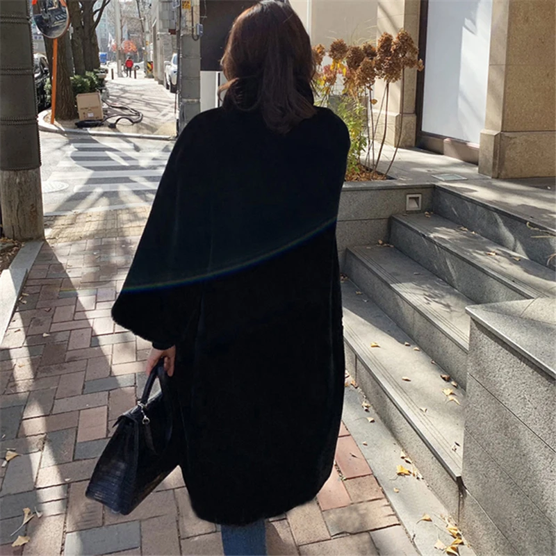 Женское длинное бархатное пальто с воротником-стойкой и длинными рукавами |