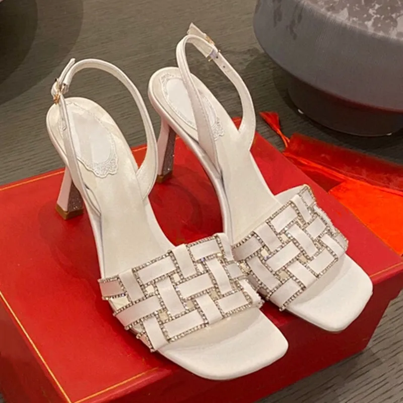 

Cross Design Woman Sandals Diamond Buckle Strap Shoes Women Summer Solid Sandals Thin Heels Shoes Fashion Party Lady Sandals Hot