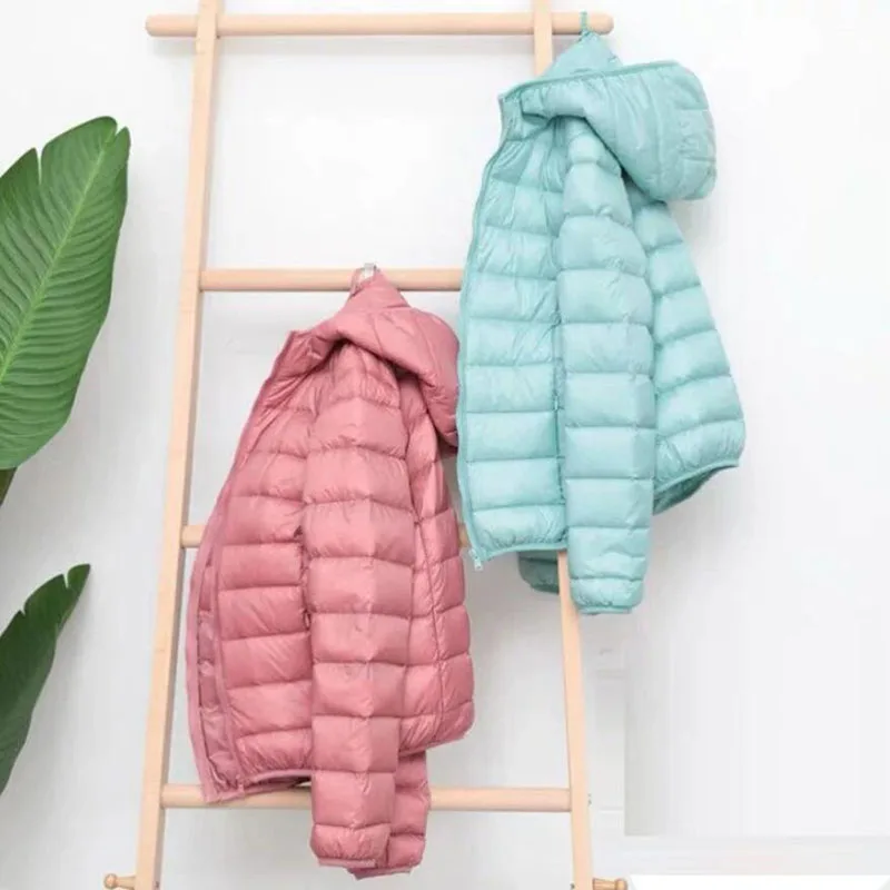 

Winter Womens Down Jacket Ultra Light Short Hooded Jacket Casual Female Portable Outerwear Autumn Coat Slim Parkas