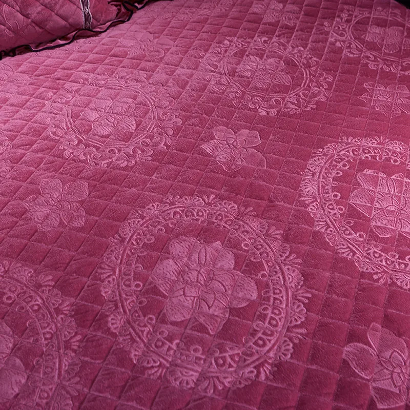 

Winter Soft Plush Thicken Quilted Bed Skirt High Grade Luxury Bed Cover Skirt King Queen Pad Bedspread Not Including Pillowcase