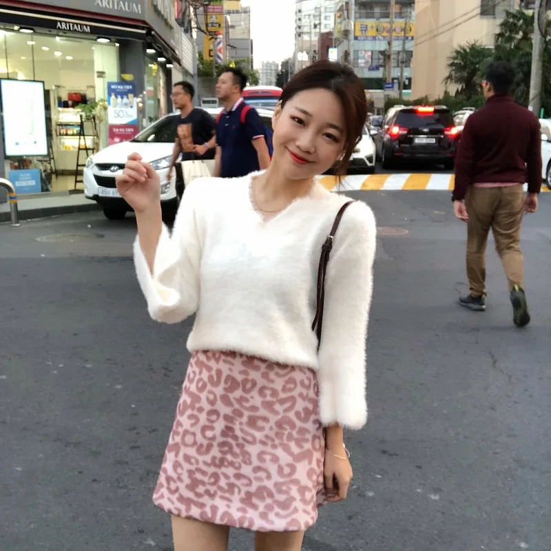 Женский трикотажный свитер с V-образным вырезом и длинными рукавами | Женская