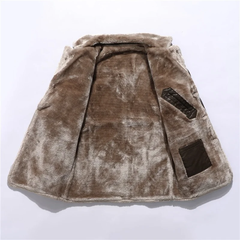 

Coats & Jackets