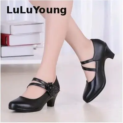 Обувь из натуральной кожи для женщин Стразы органической Удобная черная