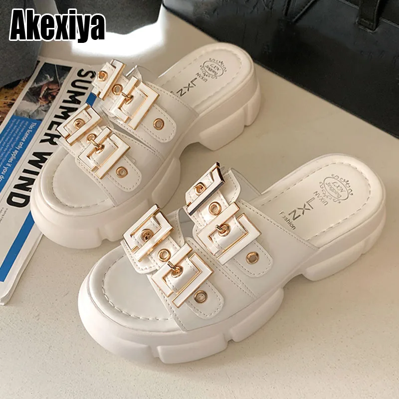 

Thick Bottom Solid Color Elegant Ladies Slippers Summer Fashion New Casual Beach Slippers Large Size 35-40 Trend BC3488