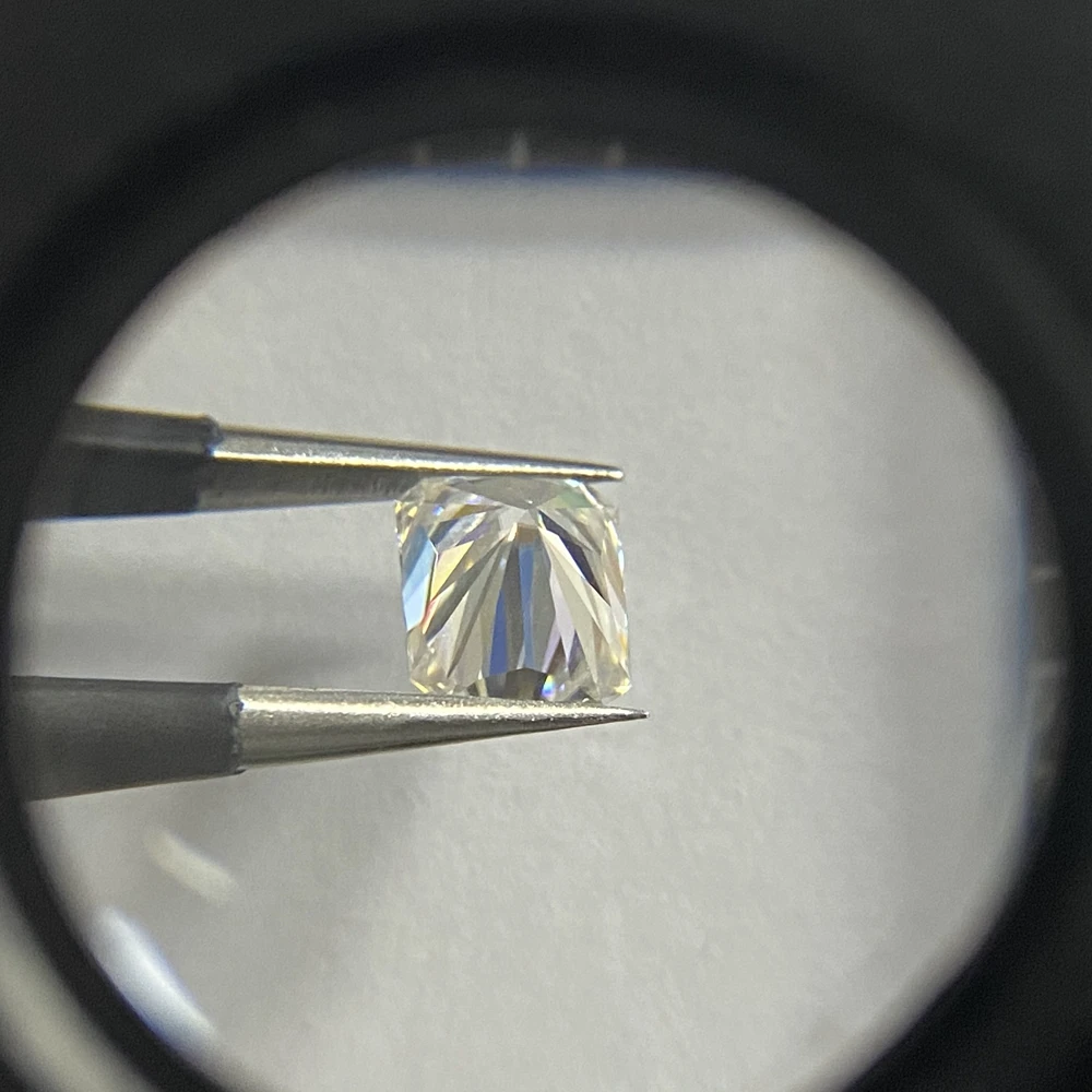 GRA Radiant Cut GH Moissanite Diamond VVS1 9x11mm 5 Carats White Color Loose Gemstone