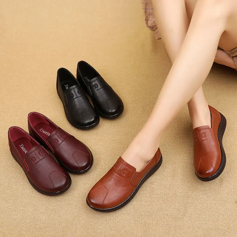 

Spring Autumn Women Slip On Shoes Women Loafers Genuine Leather Breathable Flat Shoes Lady Footwear work shoes