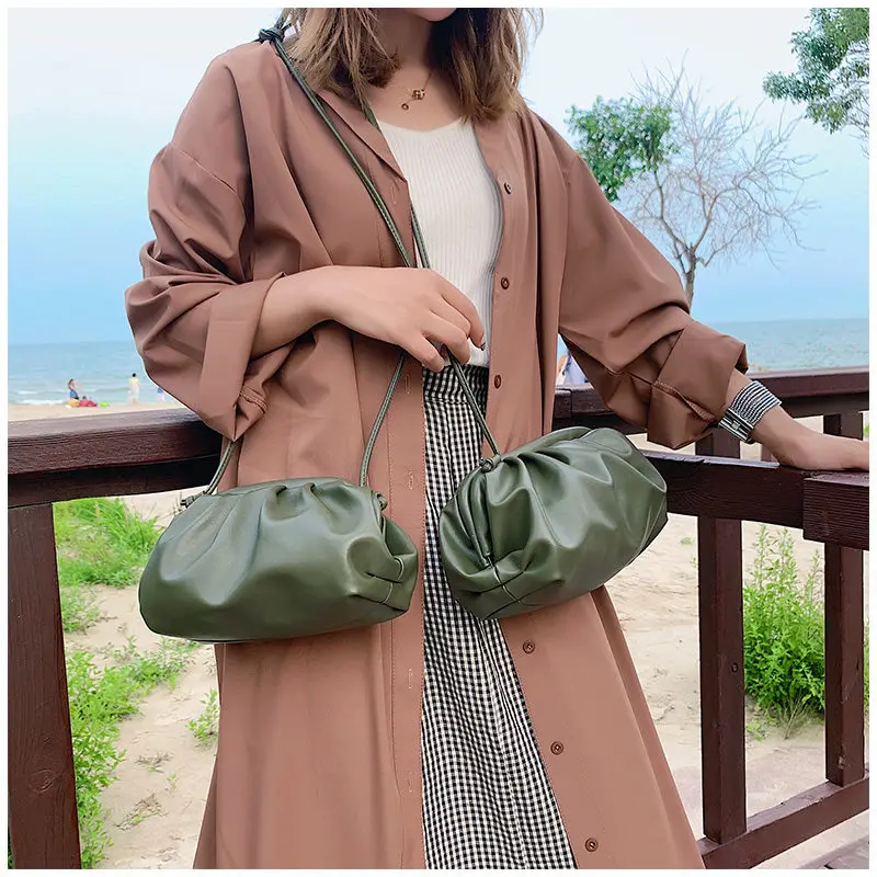 Простая сумка мессенджер от производителя пельменей дизайнерская новинка 2019