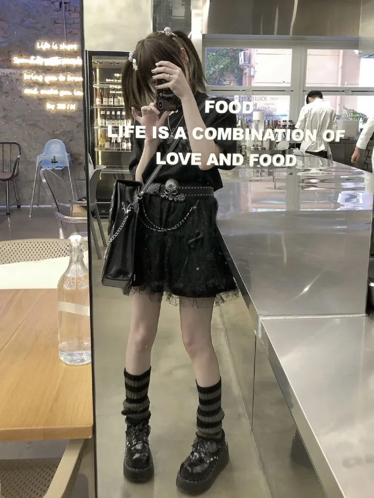 Осенняя Женская кружевная юбка в стиле Рок черная модная Милая Мини-юбка панк с