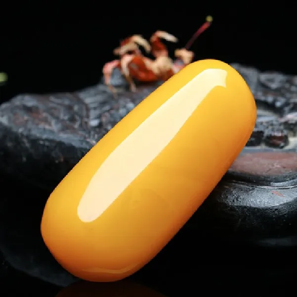 

Yunnan Yellow Dragon Jade original stone handle chicken oil yellow jade pendant yellow dragon jade original stone pendant