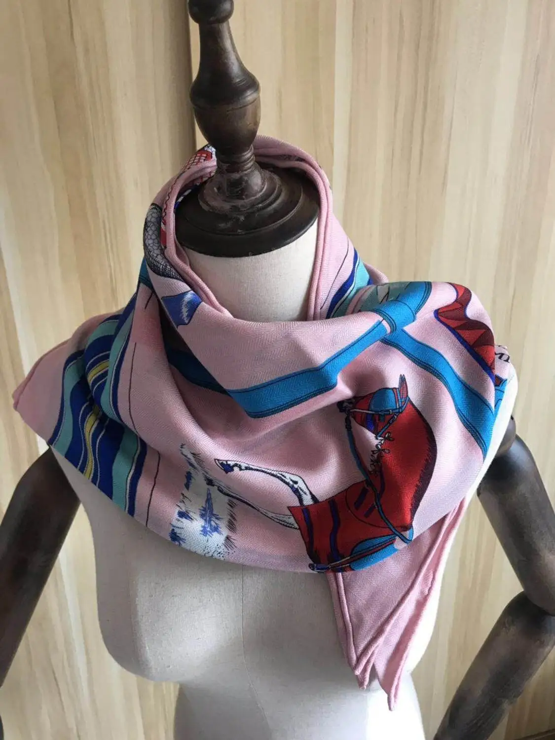 

2019 new arrival autumn winter horse 70% cashmere 30% silk triangle scarf 188*94 cm warm fashion wrap shawl for women lady girl