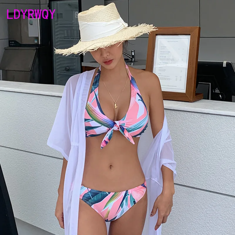 

LDYRWQY 2021 new swimsuit printing split bikini no steel support bikini halter neck strap low waist ladies