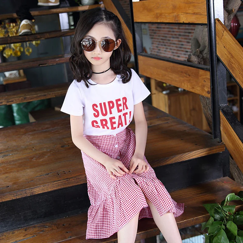 Комплект летней хлопковой одежды для девочек клетчатые юбки + футболки с принтом