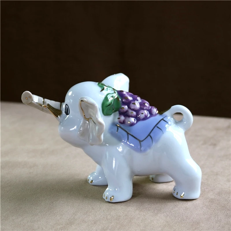 

Porcelain Blue Berry Elephant Lovers Miniature Ceramic Game Elephant Figure Home Decor Art and Craft Ornament Trinket Present