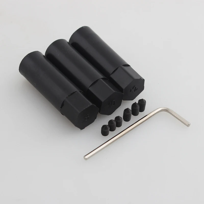 Красные джинсы полуобнаженная богиня сексуальная девушка машина ручная