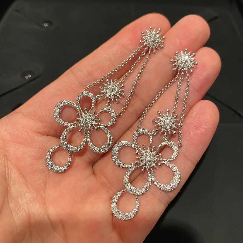 

Hollow Flower Dating Earrings 2021 Trend For Women Exquisite Silver 925 Earring Temperament Diamond Inlay Fashion Jewelry