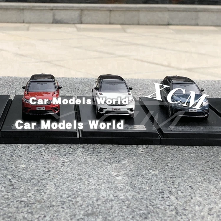 Литая под давлением модель автомобиля для ЖК-моделей Velar 1: 64 3 шт(белый, красный, синий)+ маленький подарок